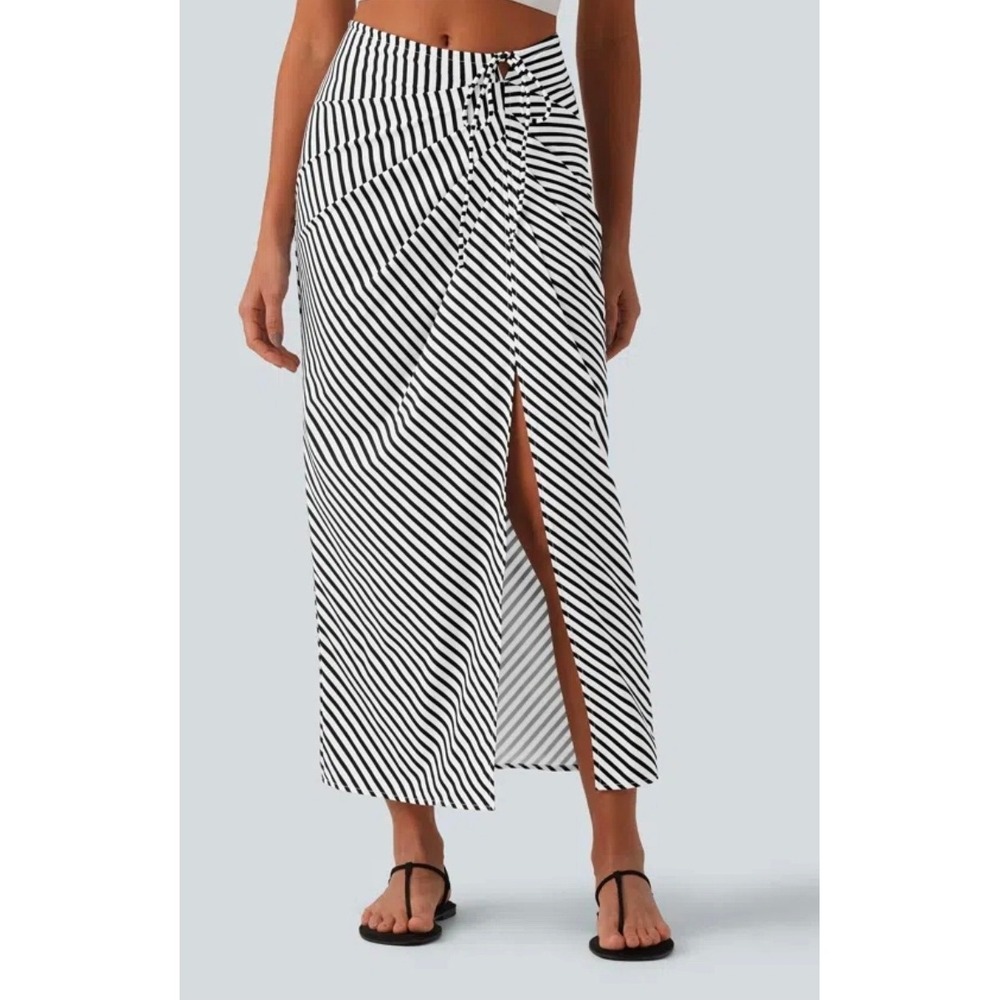 Halara M Regular Mono Stripe Tie Front Ruched Maxi Skirt Black White New no Tag